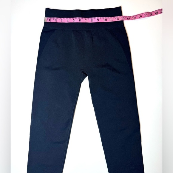 Set of 5 items - Blue and Black Sports Bra with Leggings Set - Size M - Picture 12 of 16